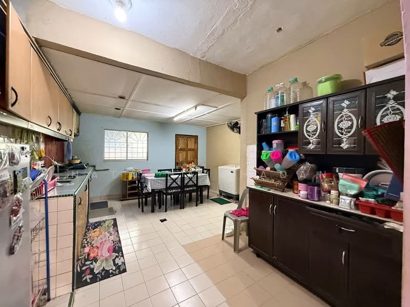 2-storey Terraced House for Sale in Taman Puchong Perdana (Puchong) - Natasha Shadan - Kitchen - PropertyGuru.com.my