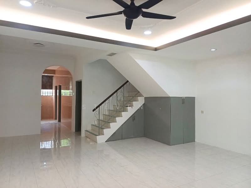 Taman Menglembu Impiana Adril untuk Untuk Dijual - RM 378,000, Feb 2026 - Living Hall - PropertyGuru.com.my
