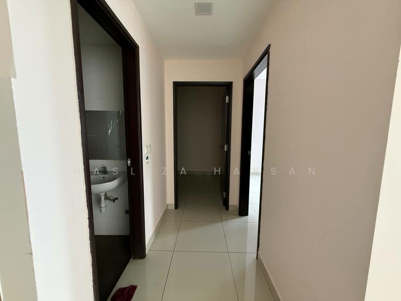 Condominium for Sale at Oasis 2 Residence - Hasliza Hassan - Corridor - PropertyGuru.com.my