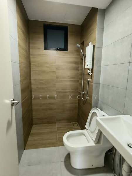 Service Residence for Rent at Vivo Executive Apartment - Jeff Koay - Bathroom - PropertyGuru.com.my