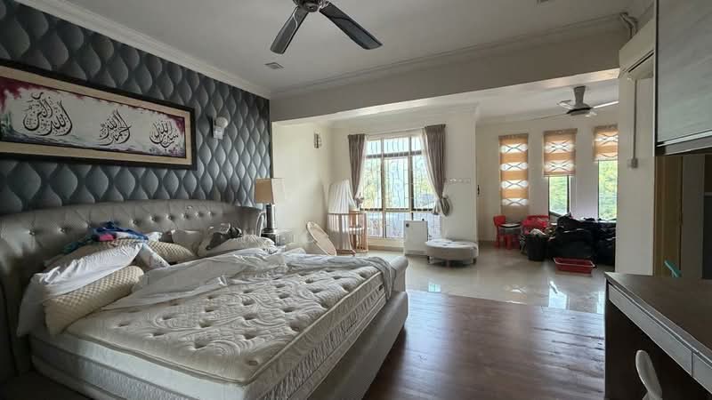 Bandar Saujana Utama untuk Untuk Dijual - RM 690,000, Mac 2026 - Master Bedroom - PropertyGuru.com.my