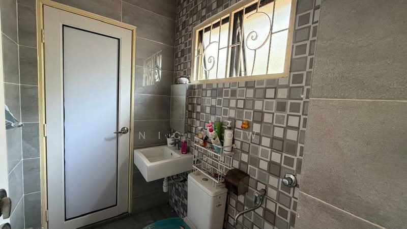 Bandar Saujana Utama untuk Untuk Dijual - RM 690,000, Mac 2026 - Bathroom - PropertyGuru.com.my