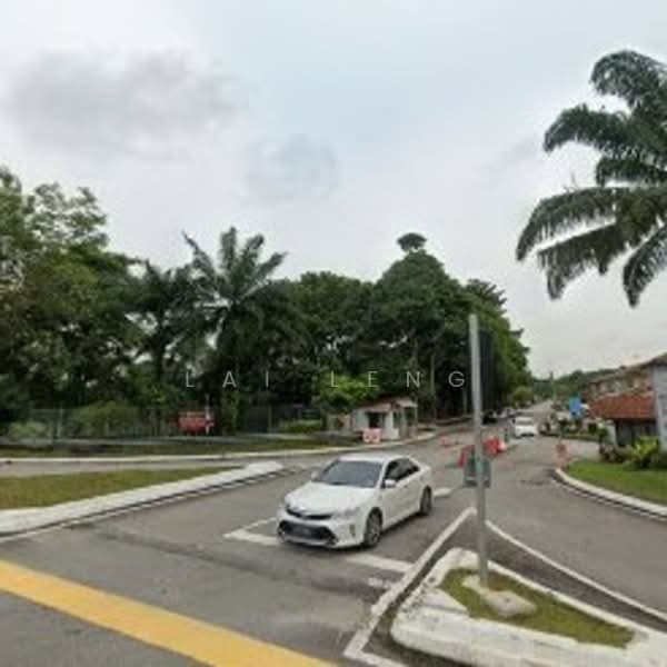 2-storey Terraced House for Sale in Usj 3a (Subang Jaya) - Lai Leng - Entrance with security guards - PropertyGuru.com.my