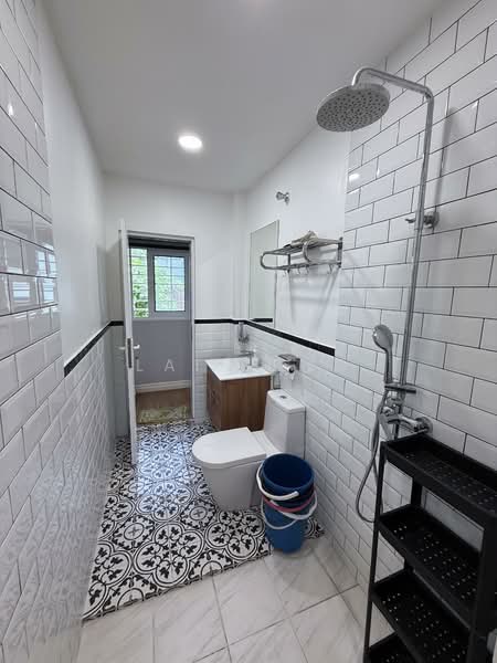 2-storey Terraced House for Sale in Usj 3a (Subang Jaya) - Lai Leng - sharing bathroom - PropertyGuru.com.my