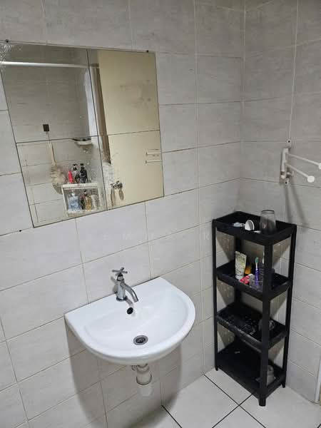 Service Residence for Sale at One South - Emma R - Bathroom - PropertyGuru.com.my