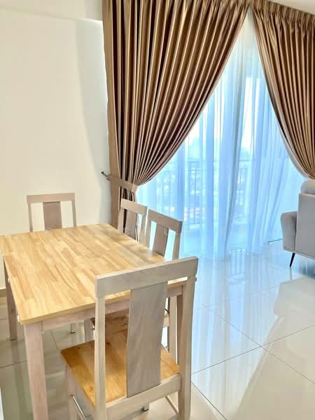 Ideal Residency untuk Untuk Disewa - RM 2,000 /bulan, Feb 2026 - Dining Room - PropertyGuru.com.my