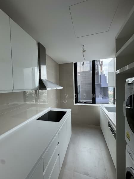 Regent Suites @ Pavilion Damansara Heights untuk Untuk Disewa - RM 13,000 /bulan, Mac 2026 - Kitchen - PropertyGuru.com.my