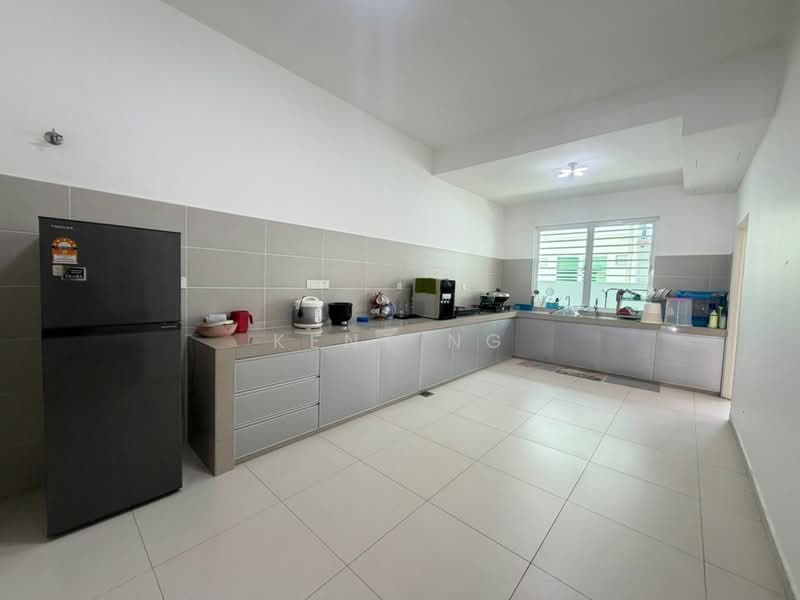 2-storey Terraced House for Rent in Bandar Sri Sendayan (Negeri Sembilan) - Kent Ng - Kitchen - PropertyGuru.com.my