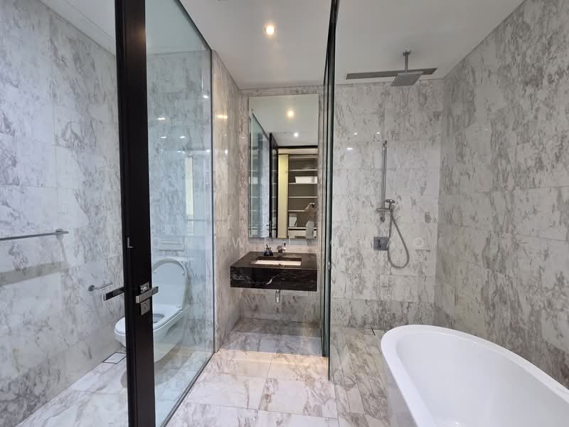 Service Residence for Rent at Banyan Tree Signatures - Low Wei Chao - Master Bathroom - PropertyGuru.com.my