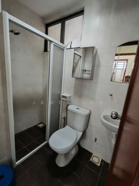 E-Tiara untuk Untuk Disewa - RM 2,200 /bulan, Feb 2026 - Bathroom - PropertyGuru.com.my