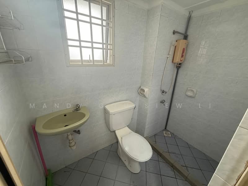 Permas Ville Apartment untuk Untuk Disewa - RM 1,800 /bulan, Apr 2026 - Bathroom - PropertyGuru.com.my