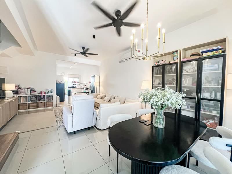 Terraced House for Rent in Sepang (Selangor) - Fazri Omar - Living Room - PropertyGuru.com.my