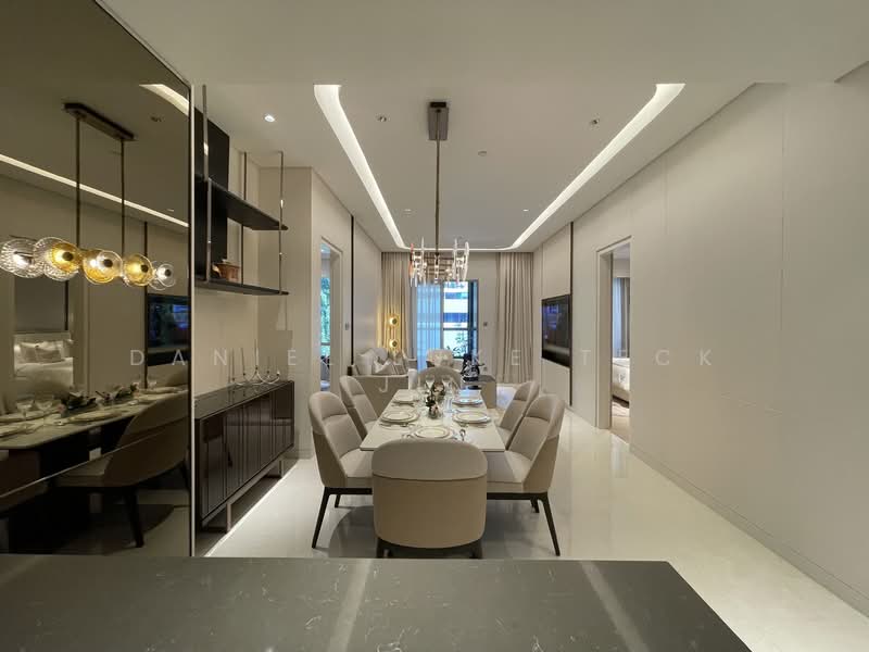 Service Residence for Sale at Pavilion Square - Daniel Luke Teck Jin - Dining Room - PropertyGuru.com.my
