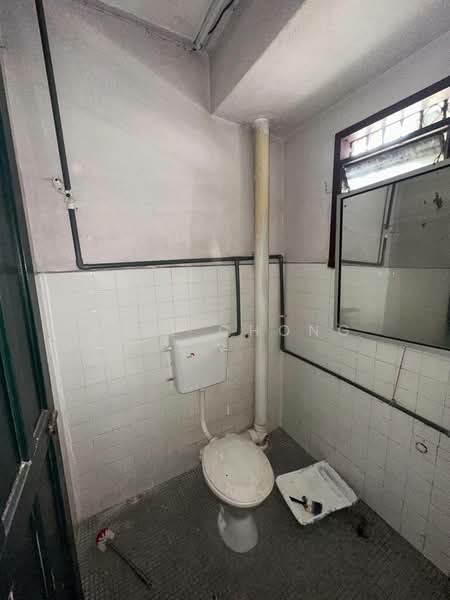 Bercham untuk Untuk Dijual - RM 200,000, Feb 2026 - Bathroom - PropertyGuru.com.my