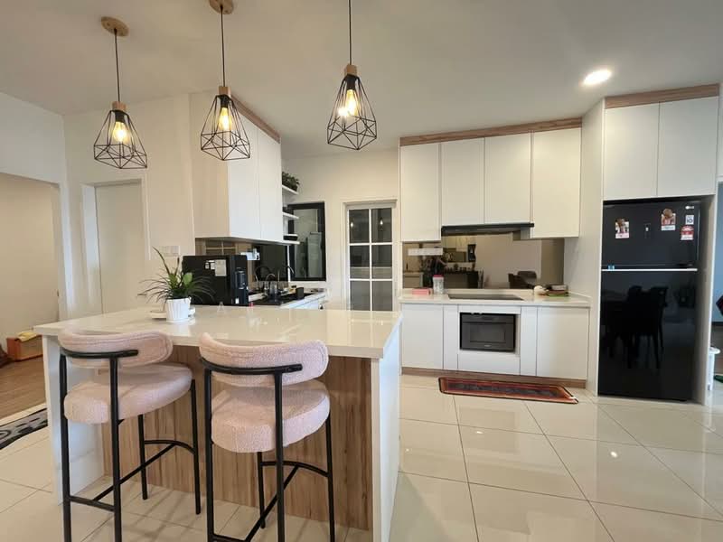Service Residence for Sale at AraTre' Residences - Alice Low - Kitchen - PropertyGuru.com.my