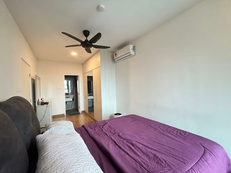 Service Residence for Sale at AraTre' Residences - Alice Low - Bedroom - PropertyGuru.com.my