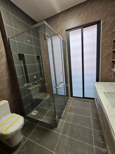 3-storey Terraced House for Sale in Happy Garden (Kuchai Lama) - Amy Chin - Bathroom - PropertyGuru.com.my