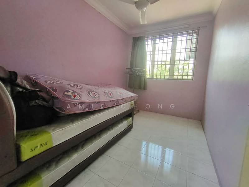 Gunung Rapat Double Storey Terrace House Fully Extended For Sale untuk Untuk Dijual - RM 220,000, Mac 2026 - Bedroom - PropertyGuru.com.my