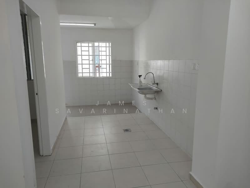 2-storey Terraced House for Rent in Semenyih (Selangor) - James Savarinathan - Kitchen - PropertyGuru.com.my