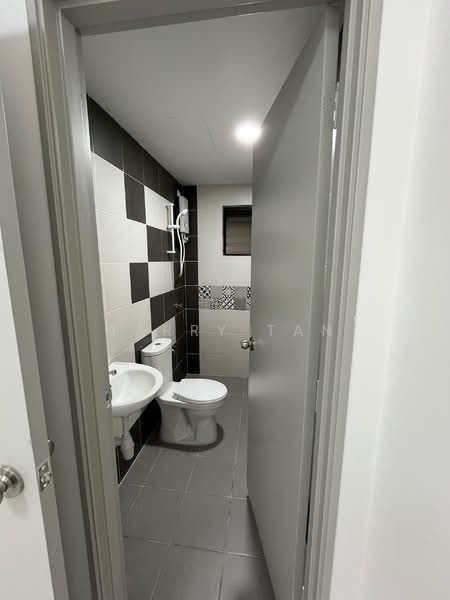 Service Residence for Rent at Residensi Mutiara Emas Kajang - Harry Tan - Bathroom - PropertyGuru.com.my