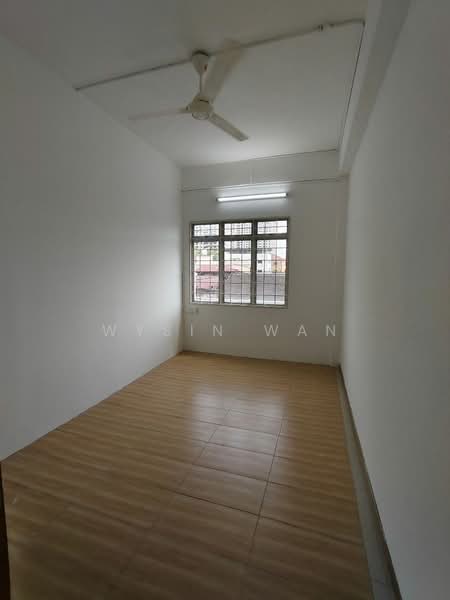 Kampung Cempaka untuk Untuk Disewa - RM 1,300 /bulan, Feb 2026 - Interior - PropertyGuru.com.my