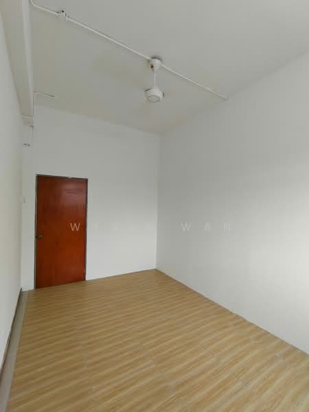 Kampung Cempaka untuk Untuk Disewa - RM 1,300 /bulan, Feb 2026 - Interior - PropertyGuru.com.my