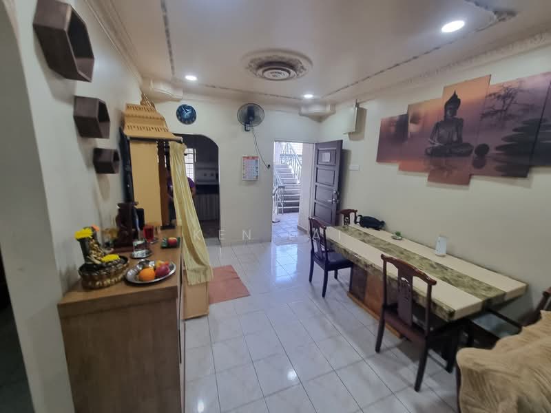 Condominium for Sale at Avant Court - Ken Lai - Living Room - PropertyGuru.com.my