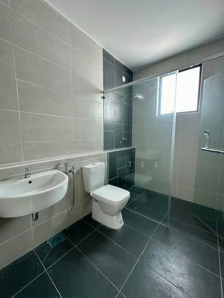 Taman Andalas Jaya untuk Untuk Dijual - RM 968,000, Feb 2026 - Bathroom - PropertyGuru.com.my