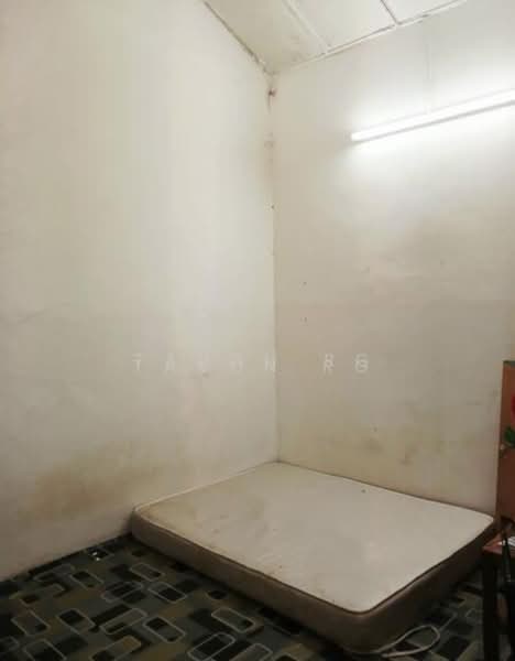 1-storey Terraced House for Sale in Seri Kembangan (Selangor) - Tavon RG - Bedroom - PropertyGuru.com.my