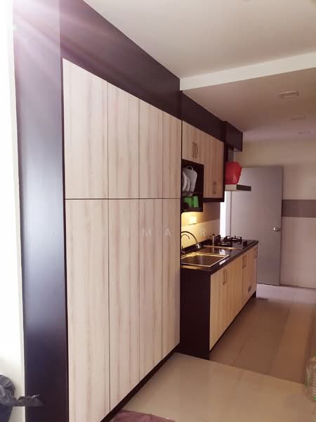 Service Residence for Sale at Garden @ One South - Emma R - Kitchen - PropertyGuru.com.my