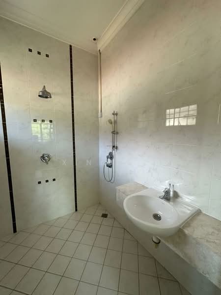 Shop / Office for Rent in Tanjung Bungah (Penang) - Xinnee . - Bathroom - PropertyGuru.com.my