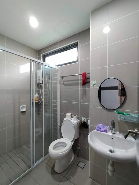 3-storey Terraced House for Rent in Sungai Ara (Penang) - Xinnee . - Bathroom - PropertyGuru.com.my