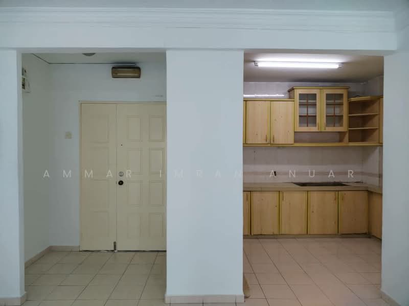 Idaman Putera untuk Untuk Dijual - RM 385,000, Mac 2026 - Kitchen - PropertyGuru.com.my