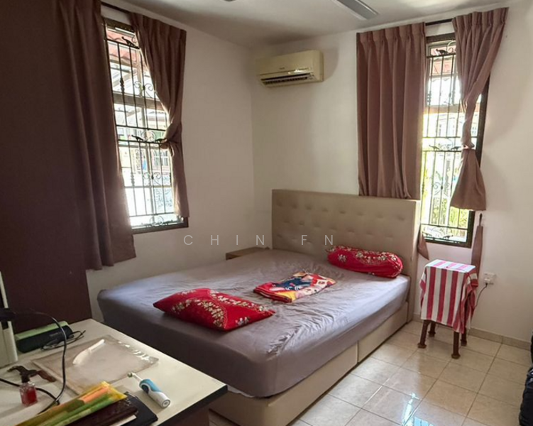 2-storey Terraced House for Sale in Taman Cheng Setia (Cheng) - CHIN FN - Bedroom - PropertyGuru.com.my