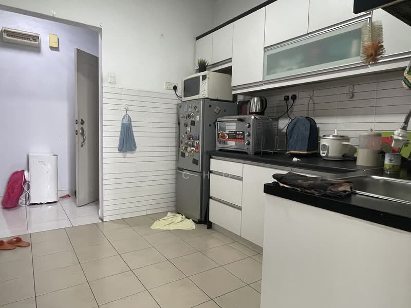 Condominium for Sale at Laman Tasik - CK Chong - Kitchen - PropertyGuru.com.my