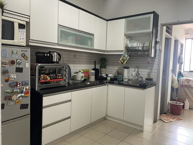 Condominium for Sale at Laman Tasik - CK Chong - Kitchen - PropertyGuru.com.my