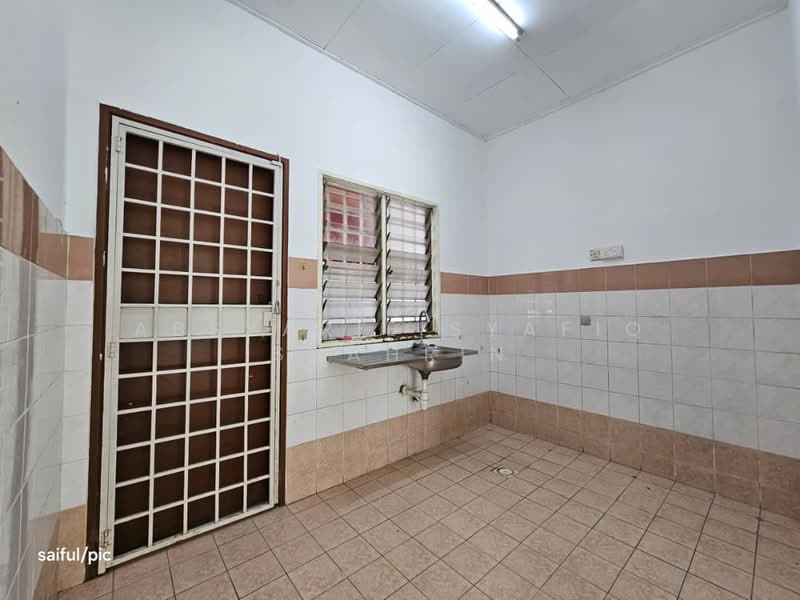 Bukit Raja untuk Untuk Dijual - RM 670,000, Feb 2026 - Kitchen - PropertyGuru.com.my