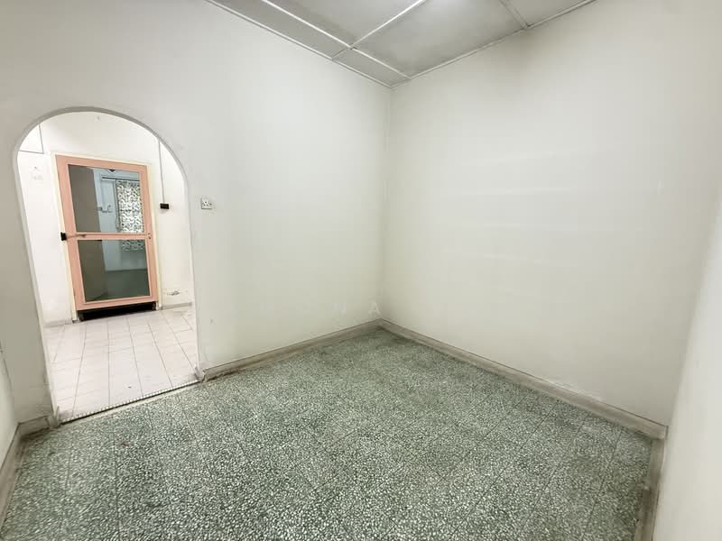 Taman Hilir untuk Untuk Dijual - RM 350,000, Feb 2026 - Interior - PropertyGuru.com.my