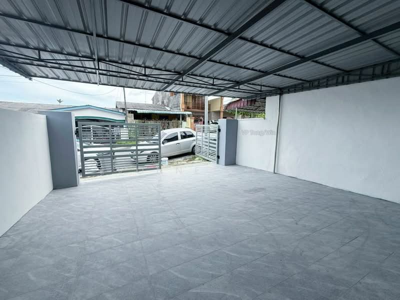 1-storey Terraced House for Sale in Taman Bersatu (Kulai) - Evonne Chia - Exterior - PropertyGuru.com.my