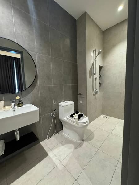 Cluster House for Sale in Permas Jaya (Johor) - Usha - Bathroom - PropertyGuru.com.my
