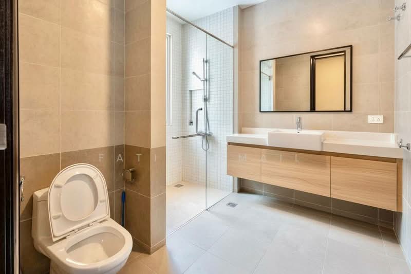 3-storey Terraced House for Sale in Ampang Jaya (Ampang) - Fatin Ismail - Bathroom - PropertyGuru.com.my