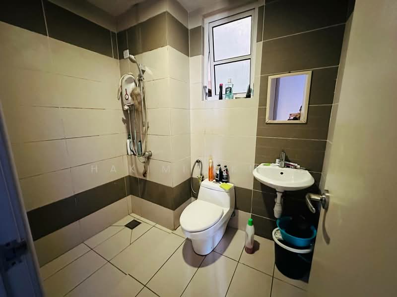 Condominium for Sale at Saville @ The Park - Hakimi Akmal - Bathroom - PropertyGuru.com.my