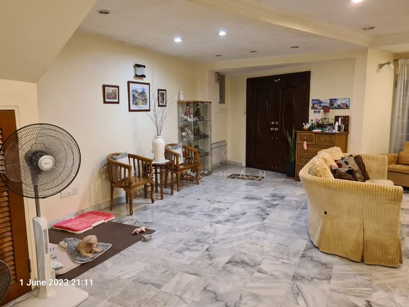 3-storey Terraced House for Sale in BANDAR PUCHONG JAYA (Puchong) - Kai Chan - Living Room - PropertyGuru.com.my