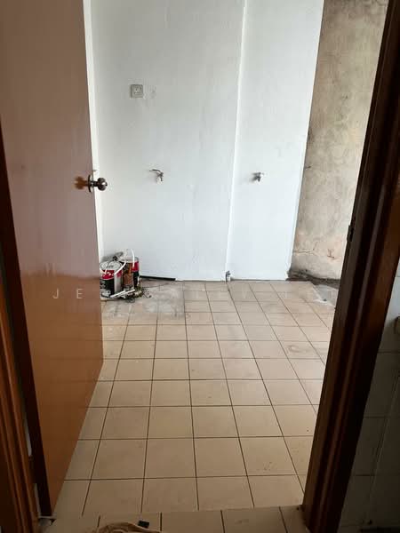 Terraced House for Rent in Putra Heights (Subang Jaya) - JeffSally Lee - Wet kitchen - PropertyGuru.com.my