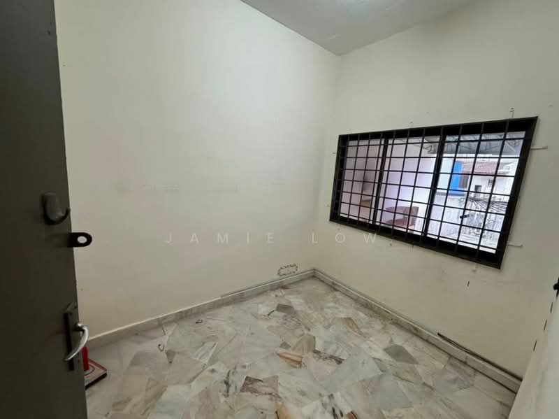 2-storey Terraced House for Sale in Johor Bahru (Johor) - Jamie Low - Interior - PropertyGuru.com.my
