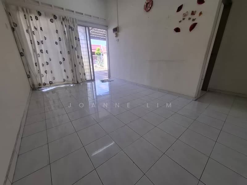 1-storey Terraced House for Sale in Tanjong Minyak (Melaka) - Joanne Lim - Living Room - PropertyGuru.com.my