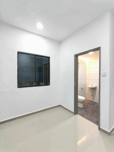 2-storey Terraced House for Sale in Johor Bahru (Johor) - Jamie Low - Interior - PropertyGuru.com.my