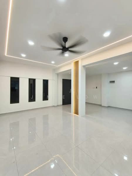 2-storey Terraced House for Sale in Johor Bahru (Johor) - Jamie Low - Living Room - PropertyGuru.com.my