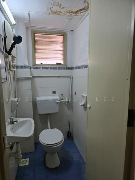Rumah Teres 2 Tingkat untuk Dijual di Subang Jaya (Selangor) - JeffSally Lee - Bathroom - PropertyGuru.com.my
