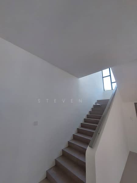 Semi-Detached House for Sale in Taman Silibin Ria (Ipoh) - Steven . - Interior - PropertyGuru.com.my